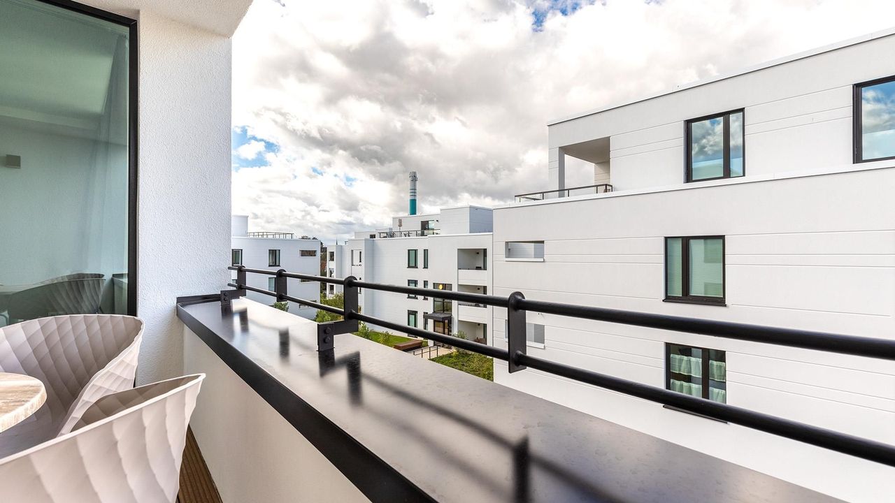 Überdachte Loggia in West-Lage Überdachte Loggia in West-Lage